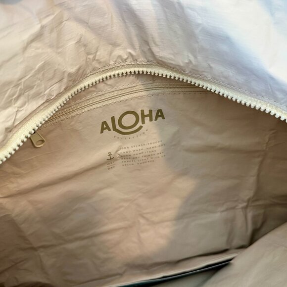 NWT Aloha Backyard Daytripper Totebag Oyster/Sandstone - Picture 4 of 5